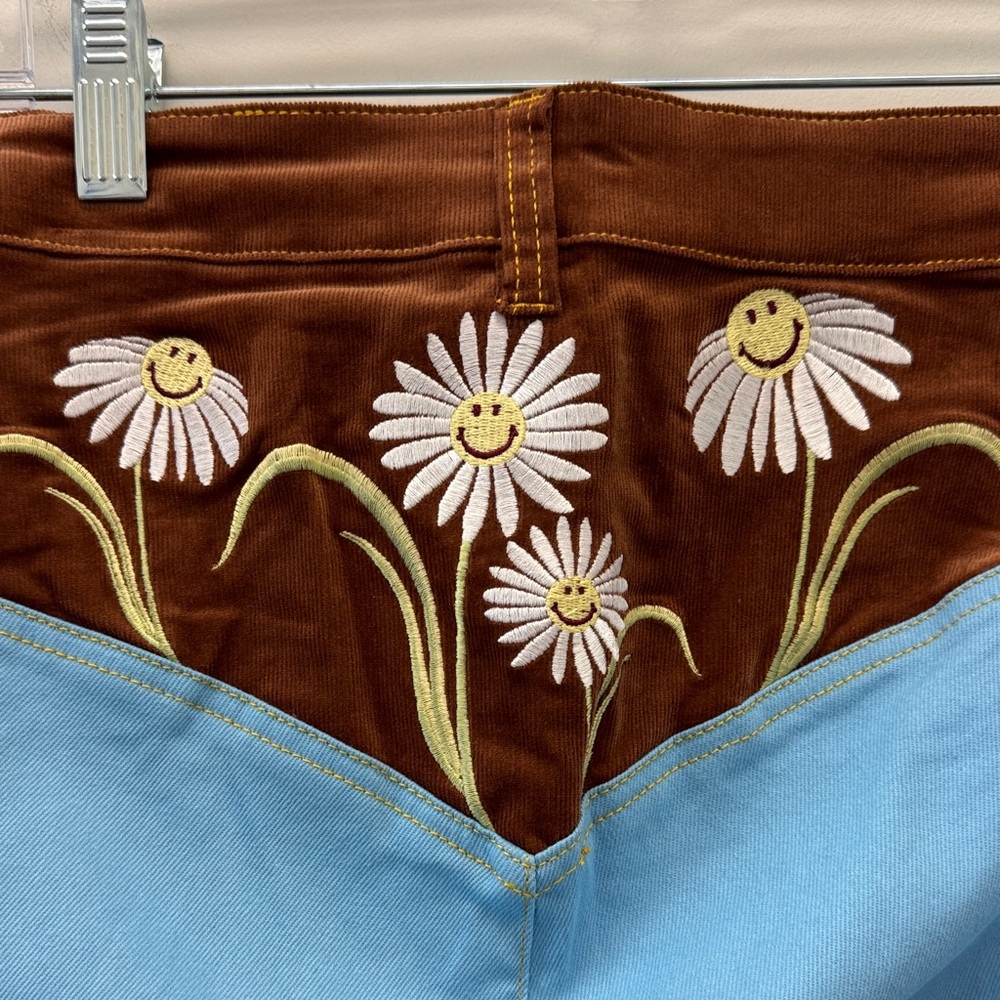 Unique Vintage Blue and Brown Flare Jeans Size 18 - Picture 4 of 5